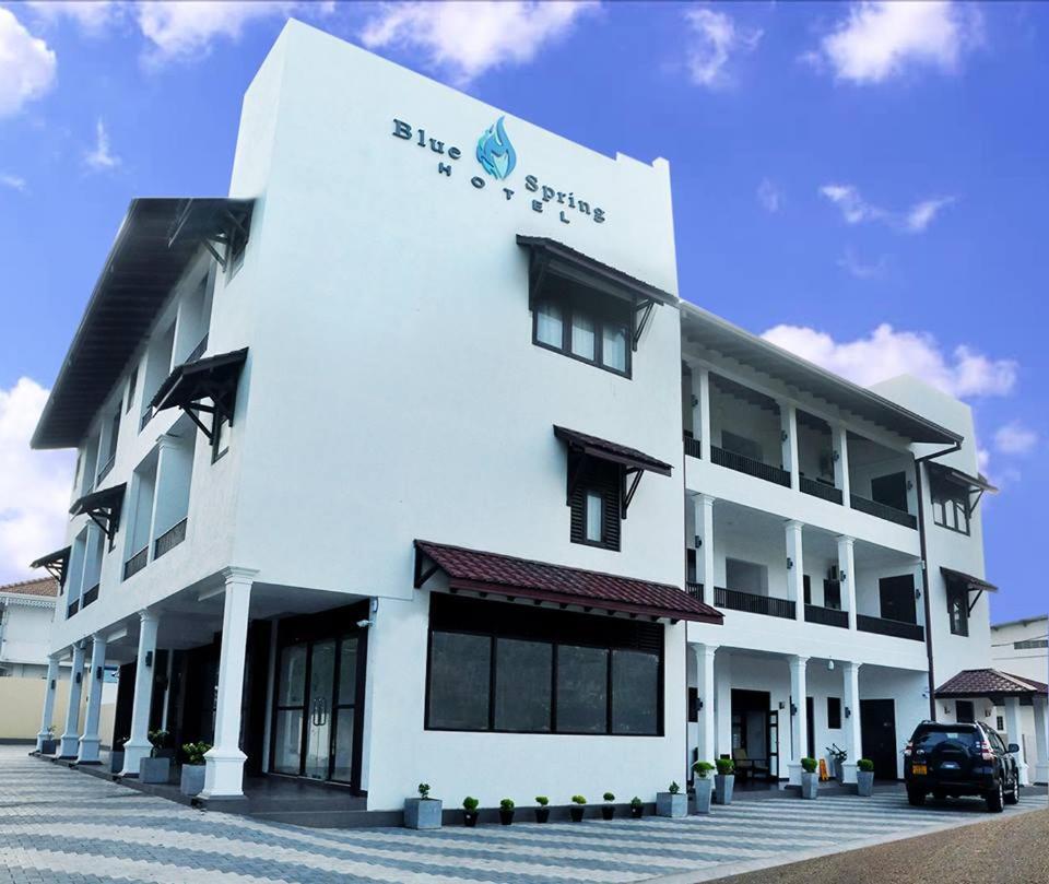 Blue Spring Hotel 瓦都瓦 外观 照片